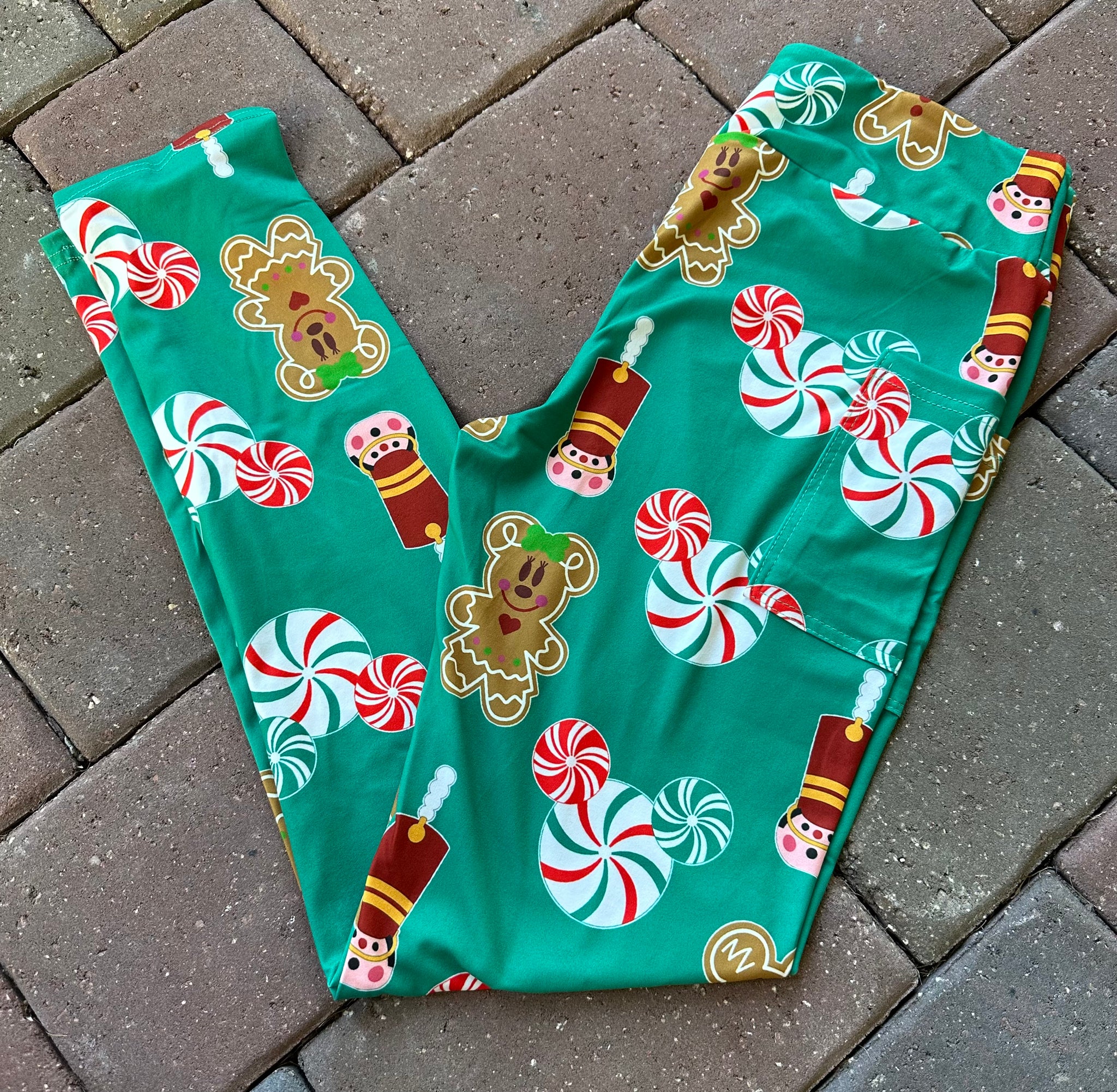 Christmas Parade with Side Pocket Leggings