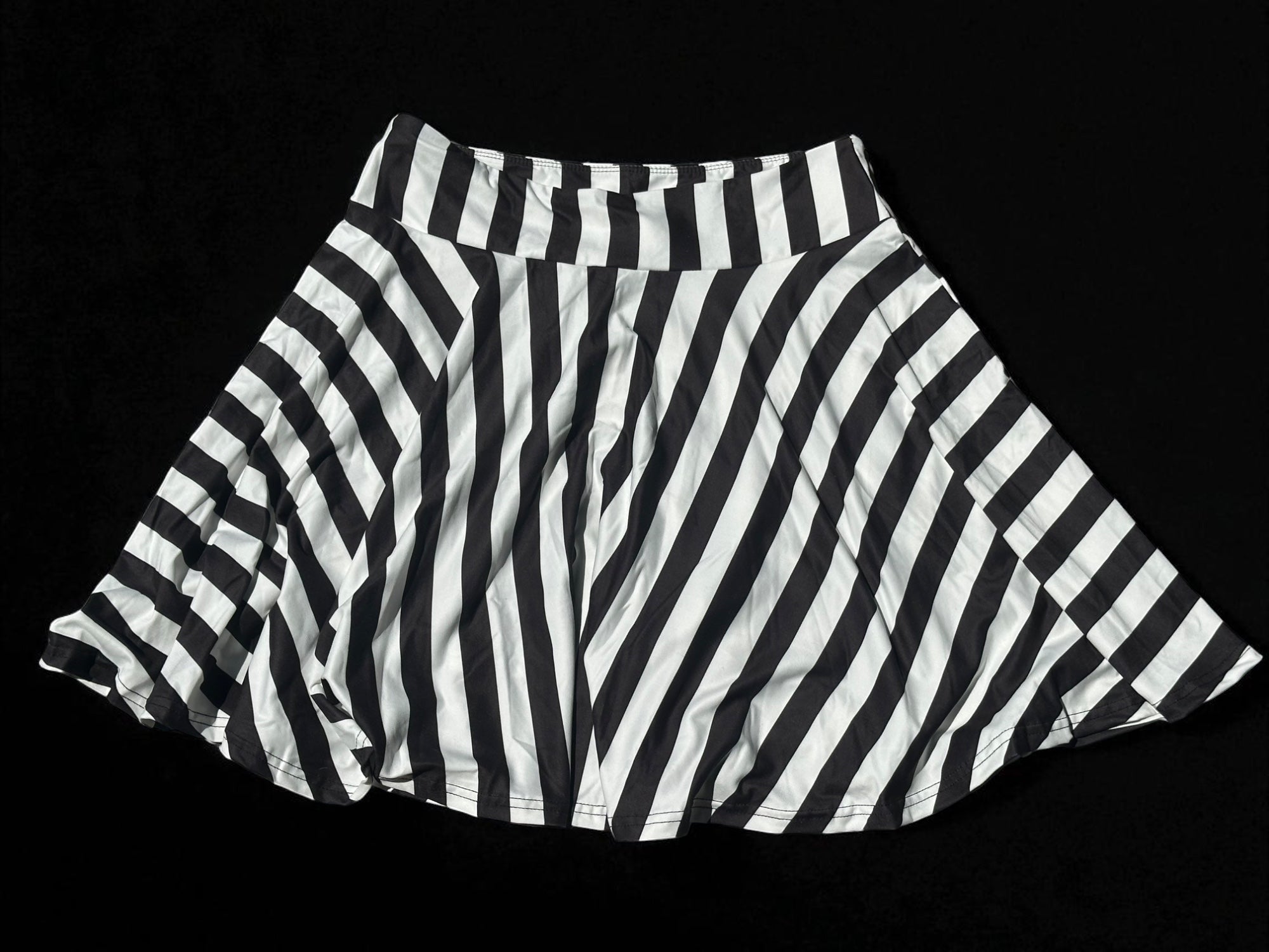 B & W Stripe Skort W/Pockets