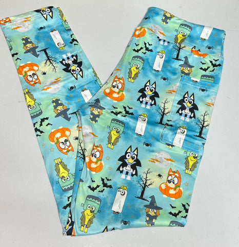 Blue Dogs Halloween with Side Pocket Leggings